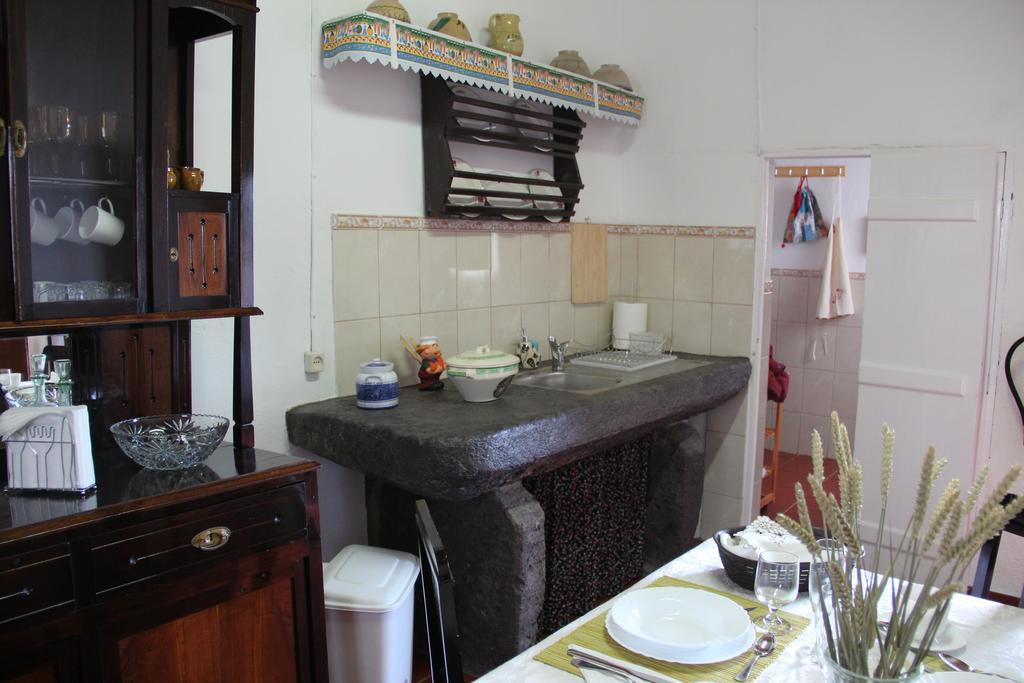Casa Do Sr. Alberto Villa Praia da Vitória Esterno foto