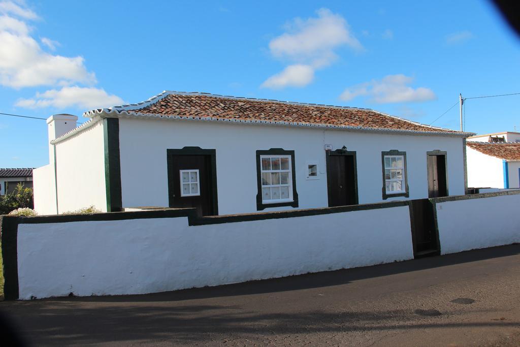 Casa Do Sr. Alberto Villa Praia da Vitória Esterno foto
