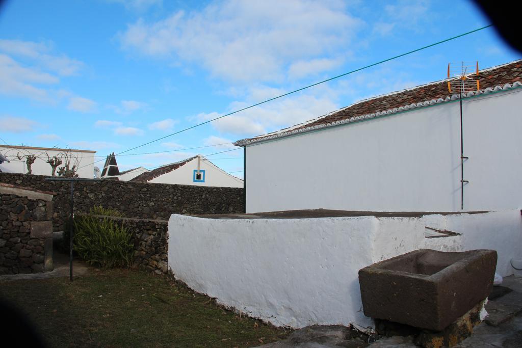 Casa Do Sr. Alberto Villa Praia da Vitória Esterno foto