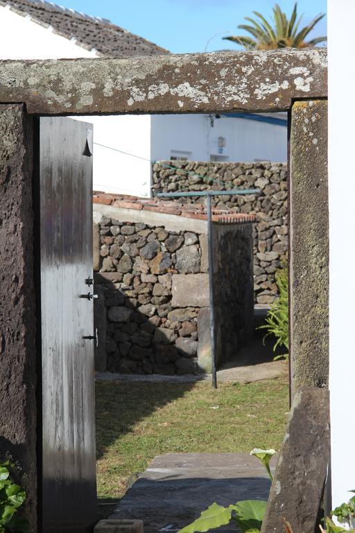Casa Do Sr. Alberto Villa Praia da Vitória Esterno foto